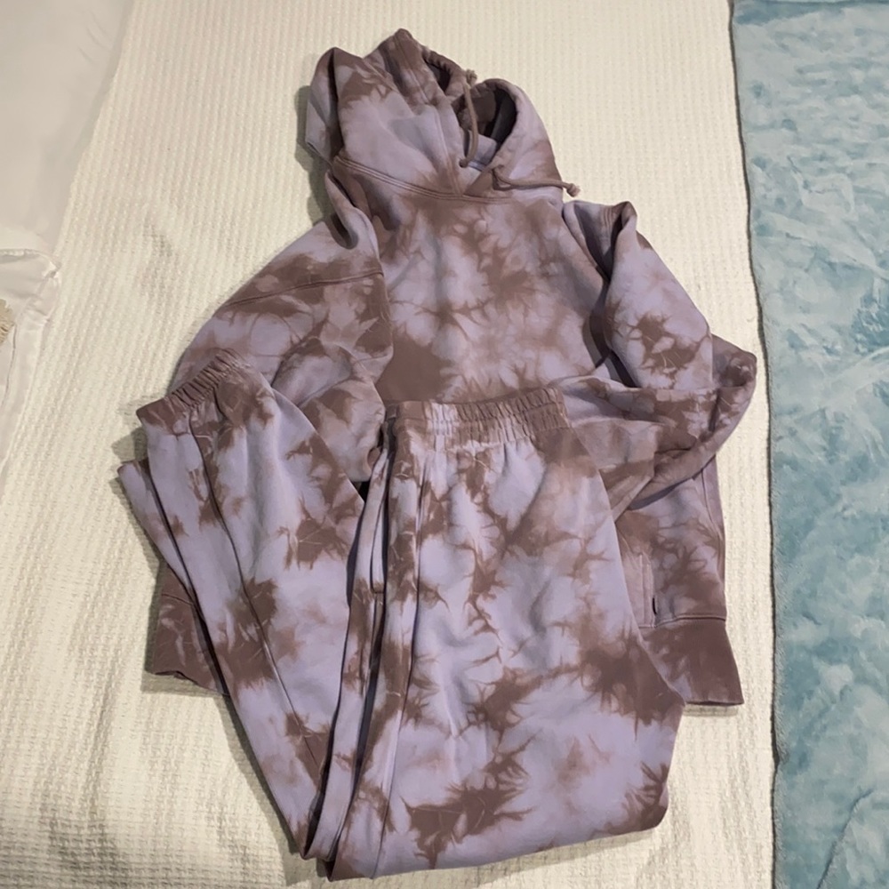 Matching TNA Aritzia set